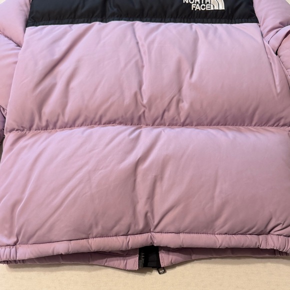 The North Face Kids Puffer Jacket - Lavender and Black - Picture 4 of 9